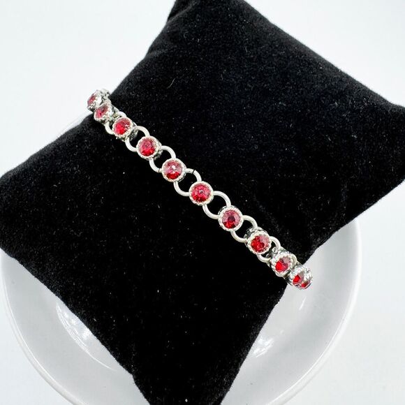 Vintage Avon Red Rhinestone Tennis Bracelet Retro Glam Timeless Formal - Picture 2 of 10